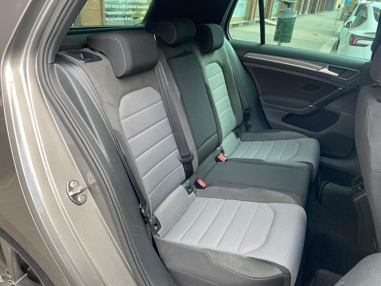 Volkswagen Golf Sport Edition 1.6 TDI BlueM #10426