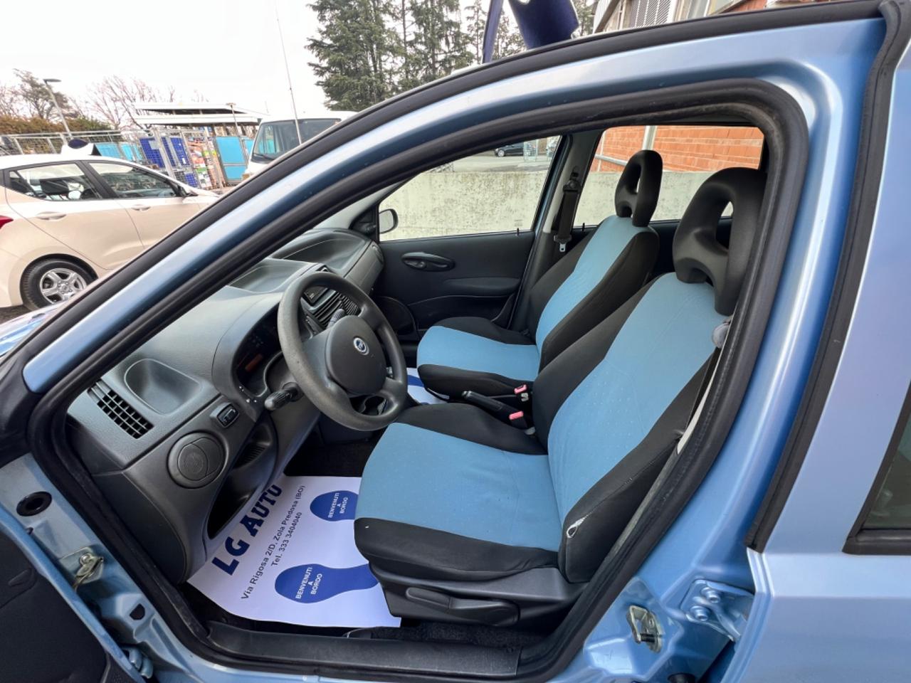 Fiat Punto 1.2 5 porte Active Natural Power