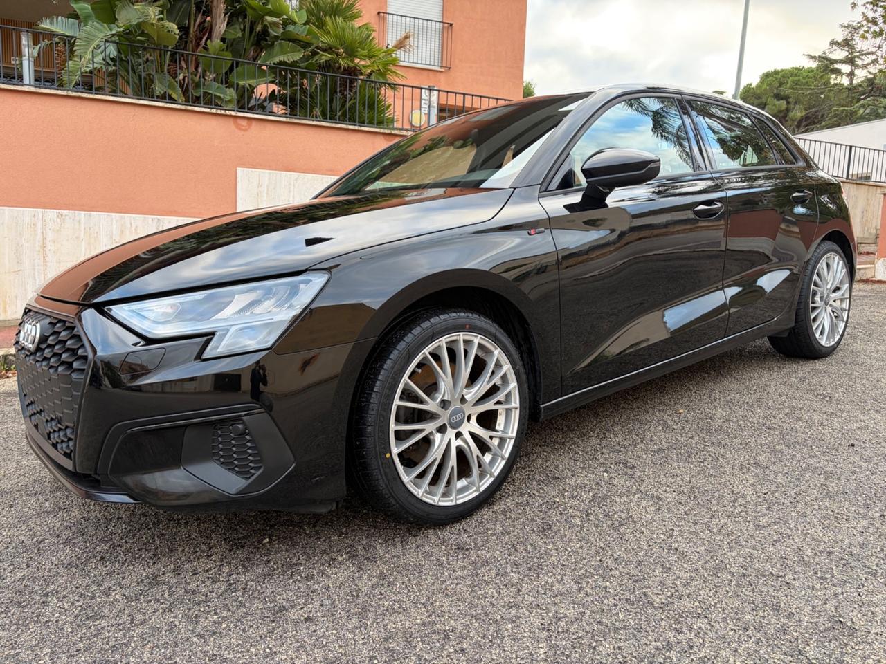 Audi A3 SPB 30 TFSI S line edition km certificati !!!