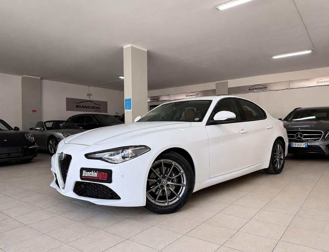Alfa Romeo Giulia 2.2 t Business Sport Launch Edition 180cv automatica