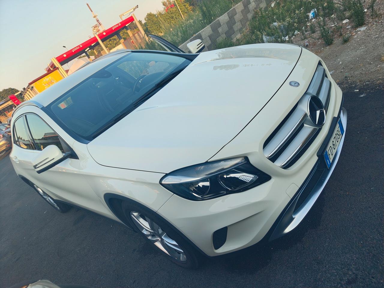 Mercedes-benz GLA 180 d Business