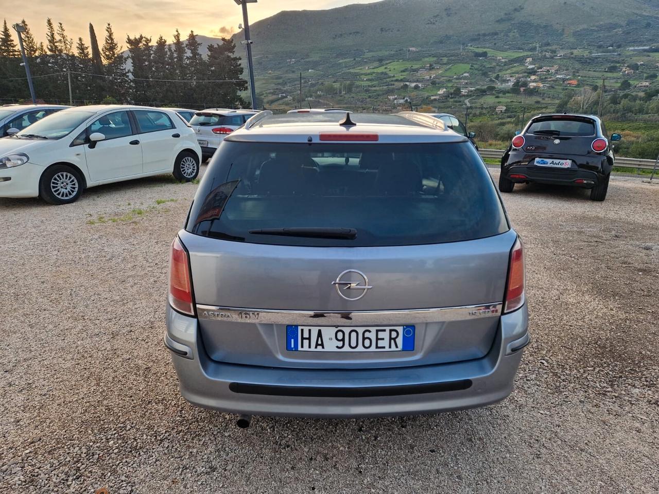 Opel Astra 1.9 16V CDTI 150CV Station Wagon Cosmo