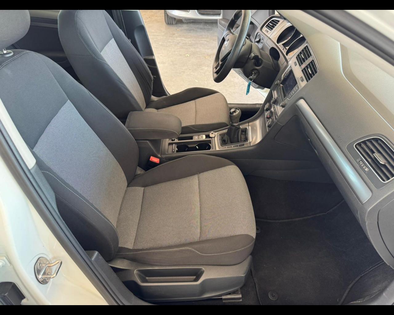 VOLKSWAGEN Golf 7ª serie - Golf 1.4 TGI 5p. Trendline BlueMotion