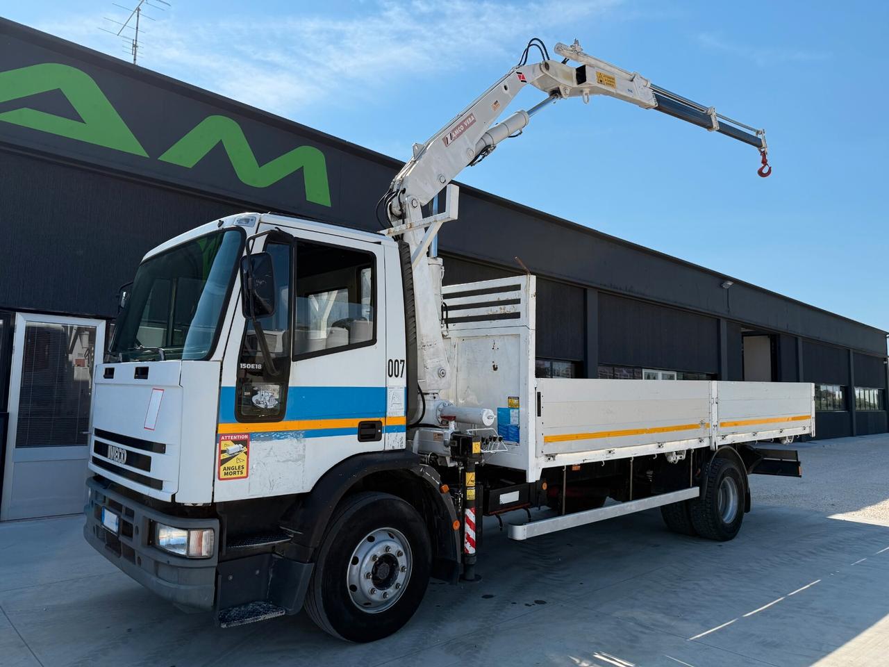 Iveco Eurocargo 150E18 cassone + gru SOLO EXPORT