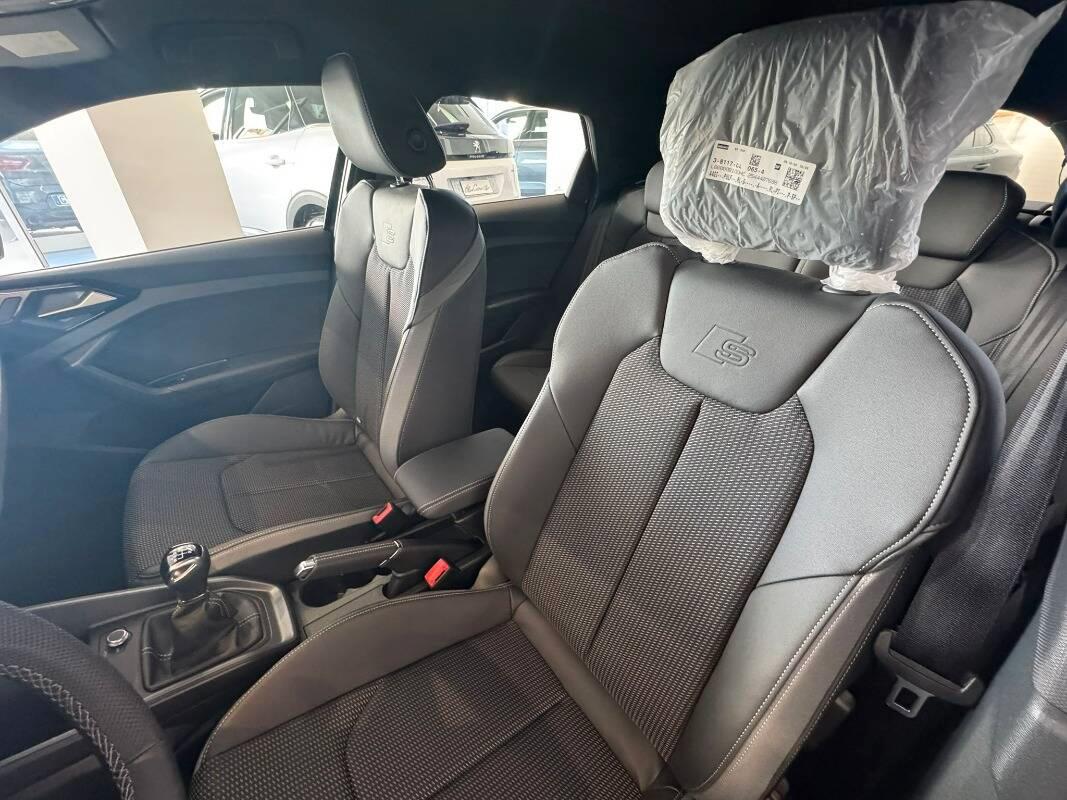 Audi A1 30 1.0 tfsi S line edition 116cv