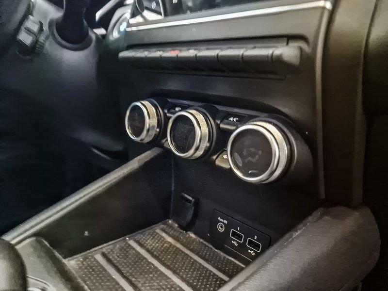 Renault Captur II 2019 1.6 E-TECH Plug-in Hybrid 160cv Intens Auto