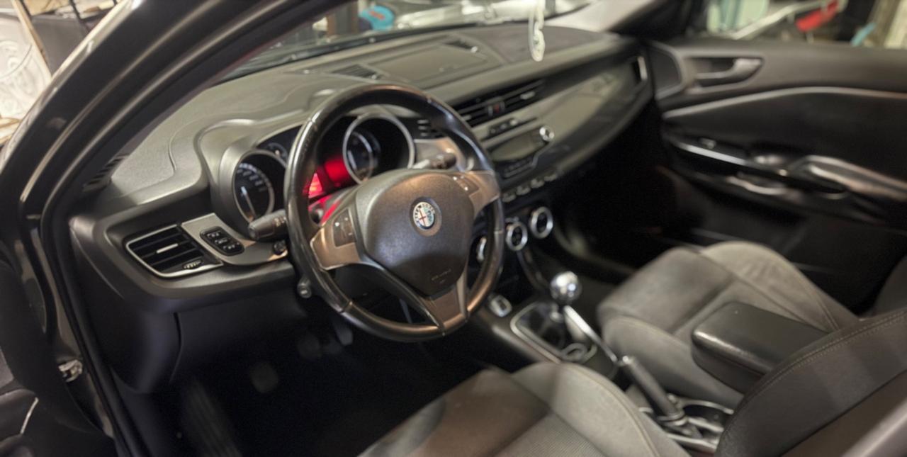 Alfa Romeo Giulietta 2.0 JTDm-2 170 CV Distinctive