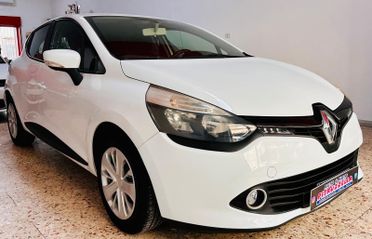 Renault Clio 1.2 75CV 5 porte Wave