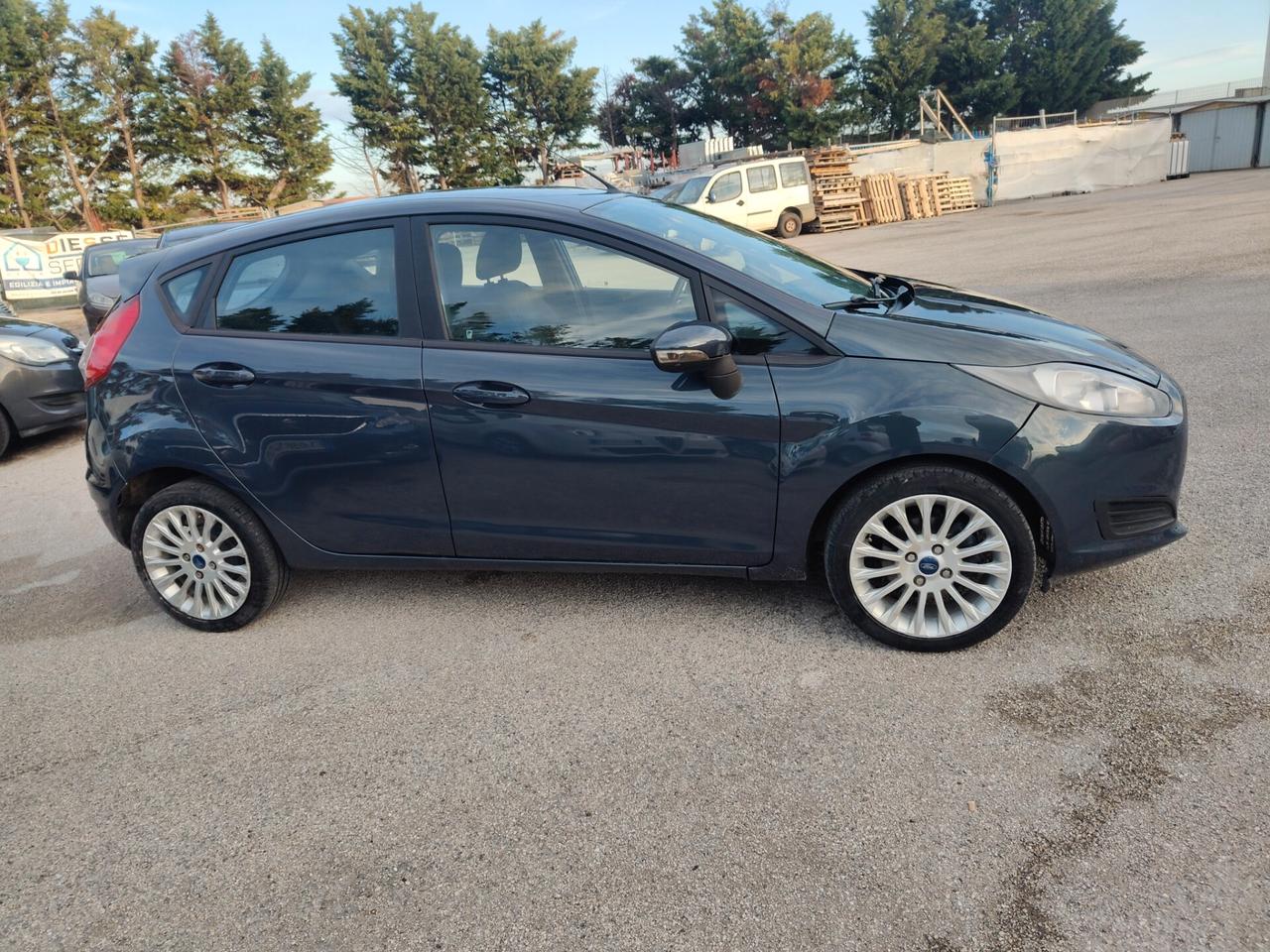 Ford Fiesta 1.4 5 porte Bz.- GPL