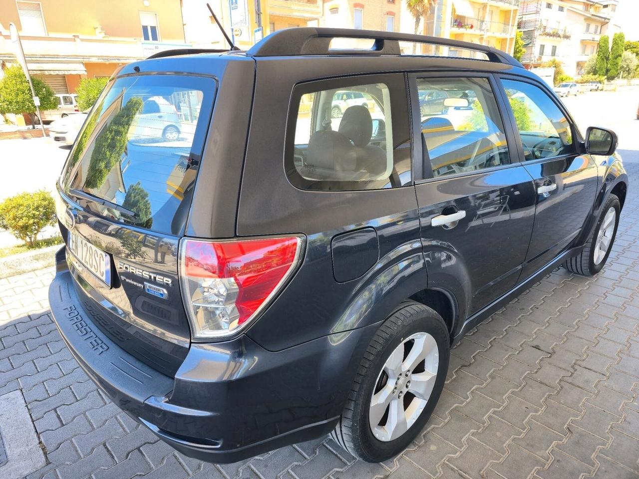 Subaru Forester 2.0D XS Exclusive (15 ANNIVERSARY) AWD