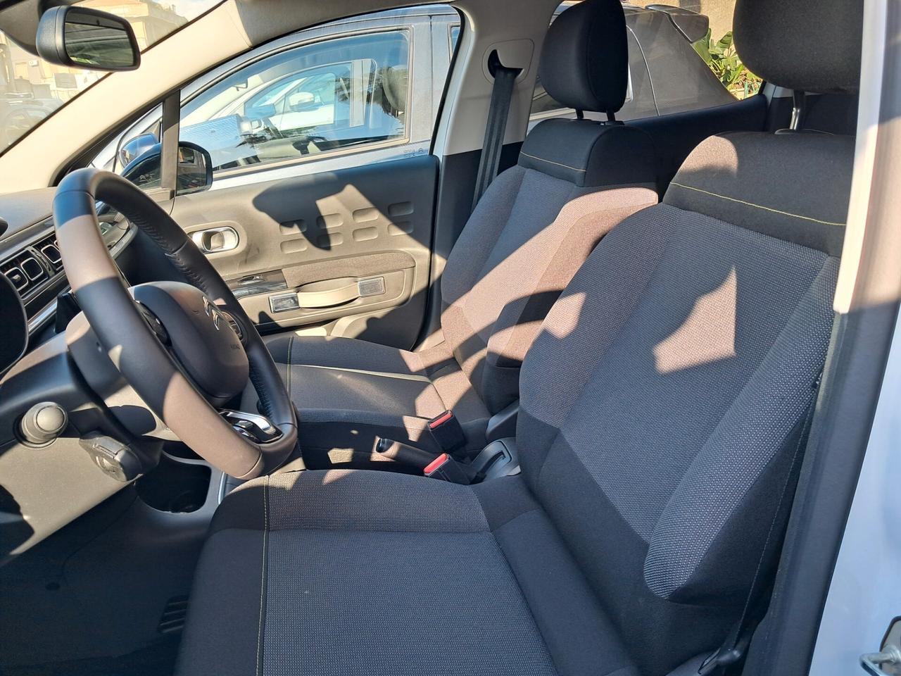 Citroen C3 PureTech 83 cv Shine Pack