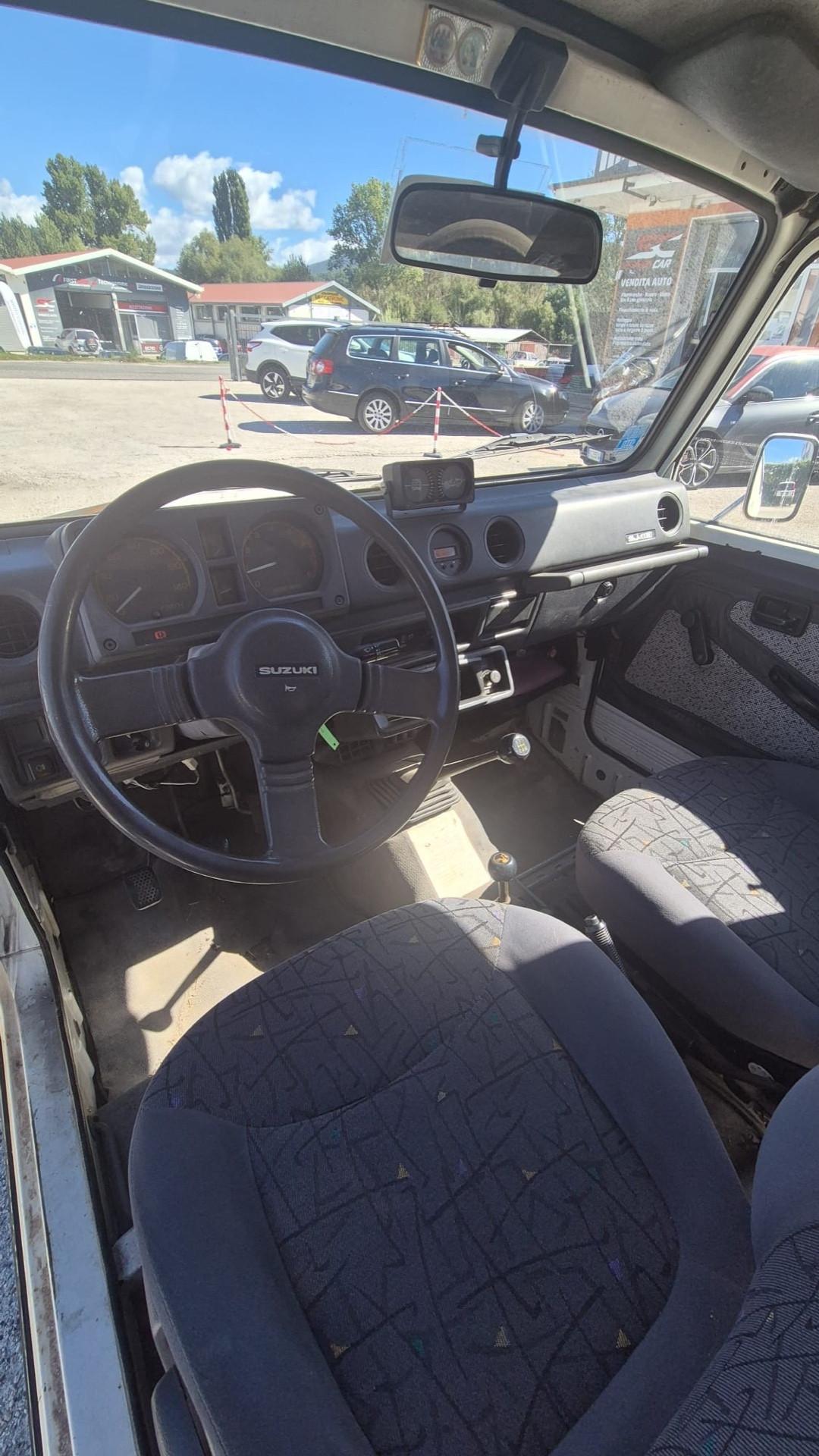 Suzuki SJ Samurai SJ410 Berlina Sport