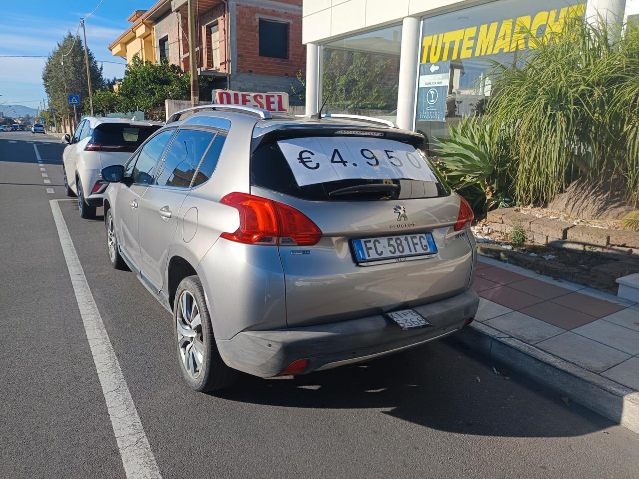 Peugeot 2008 BlueHDi 100 Allure