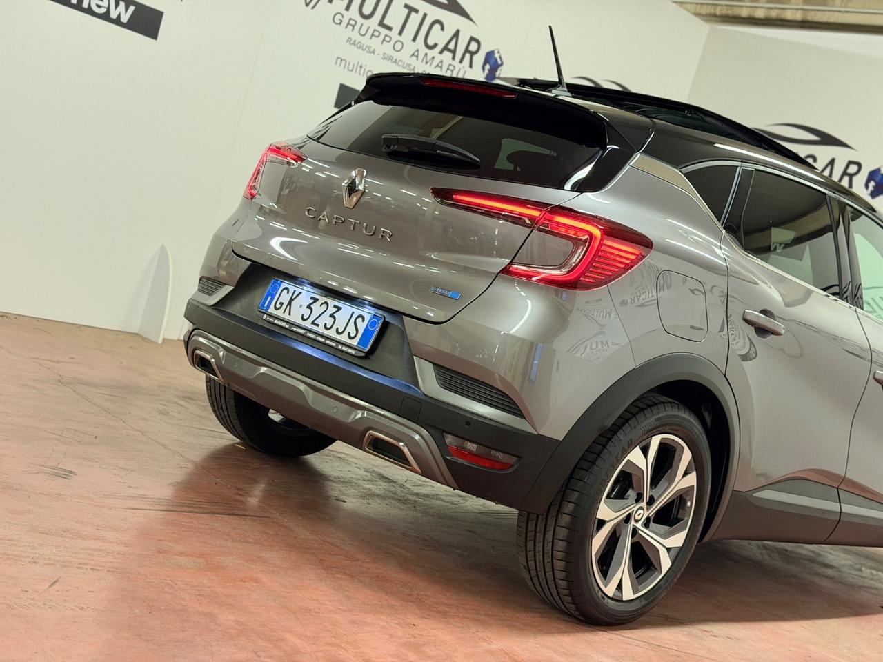 Renault Captur Full Hybrid E-Tech 145 CV RS Line