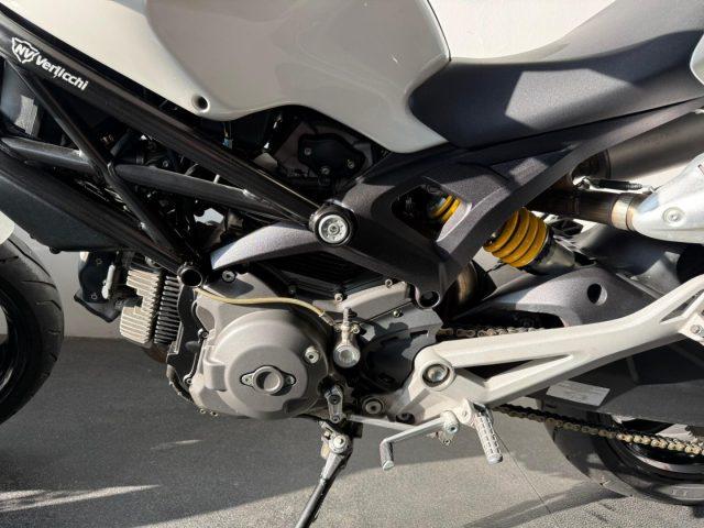 DUCATI Monster 696 696