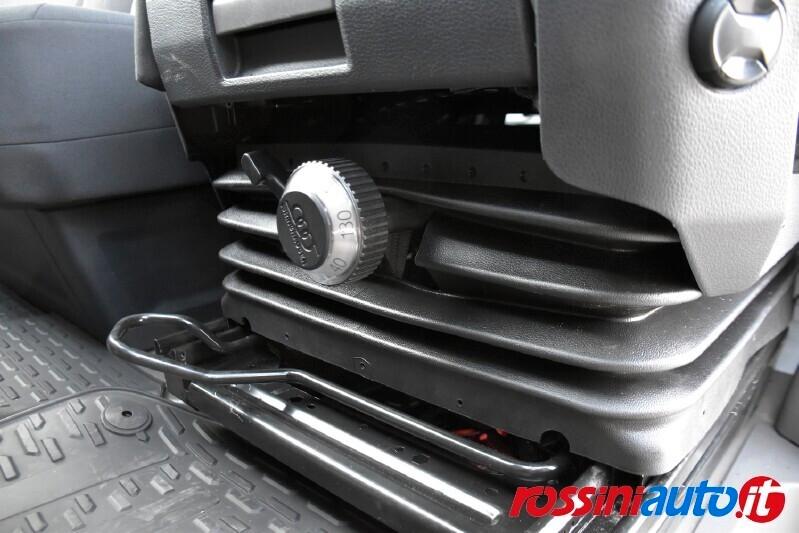 VOLKSWAGEN CRAFTER 50/35 2.0 BITDI 177CV DSG L4 FURGONE CON CENTINA