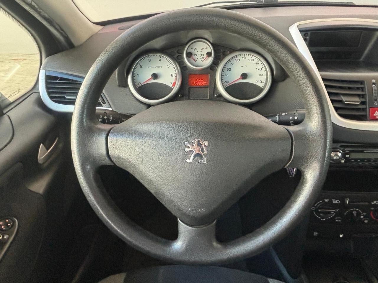 Peugeot 207 1.4 8V 75CV 5p. Energie