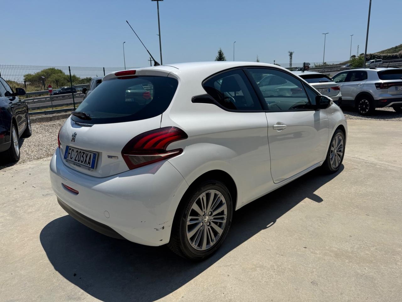 Peugeot 208 3 porte
