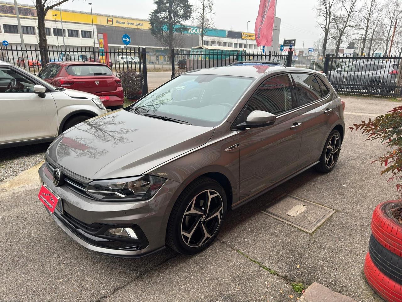 Volkswagen Polo 1.0 TSI 110CV R-line