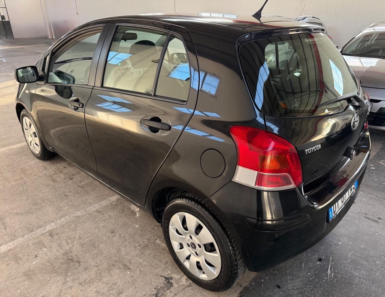 Toyota Yaris 1.0 Benzina 69Cv 5 porte - 2009