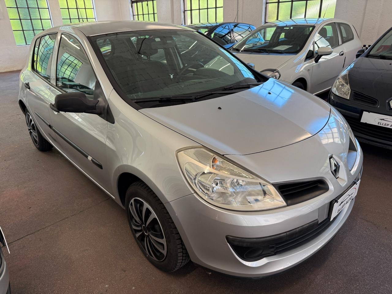 Renault Clio 1.2 OK NEOPATENTATI - UNIPROPR.