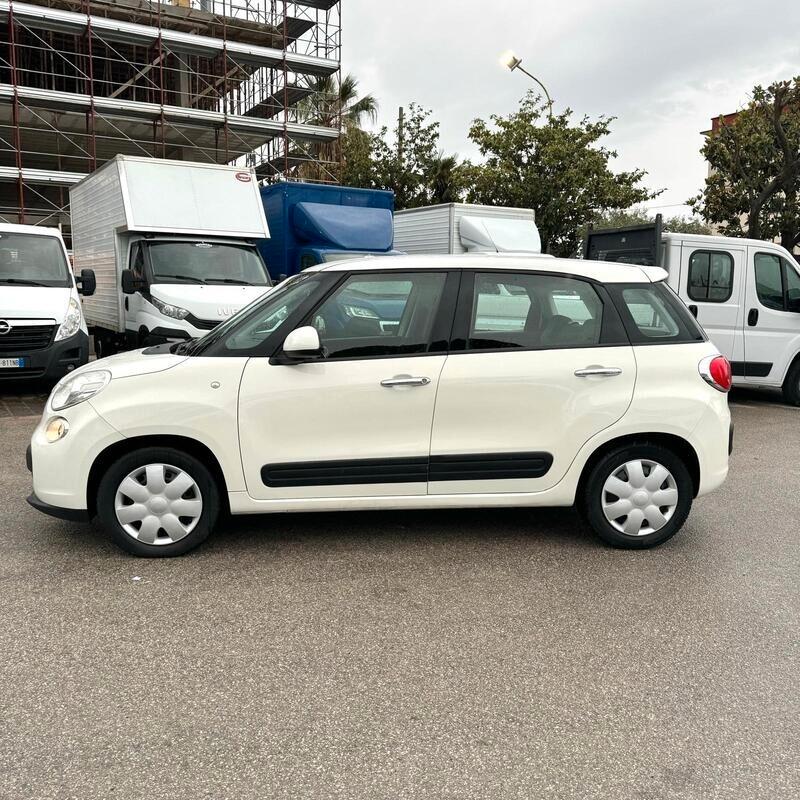 FIAT 500L 1.6mjt 120cv AUTOCARRO 4 POSTI