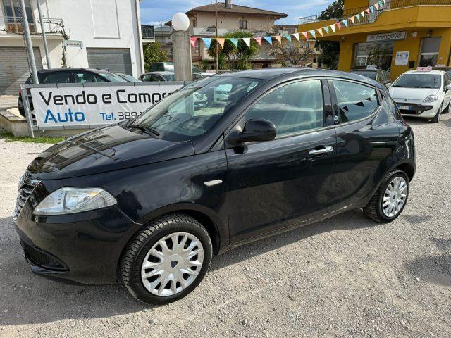 LANCIA Ypsilon 1.2 69 CV 5 porte GPL Ecochic Silver