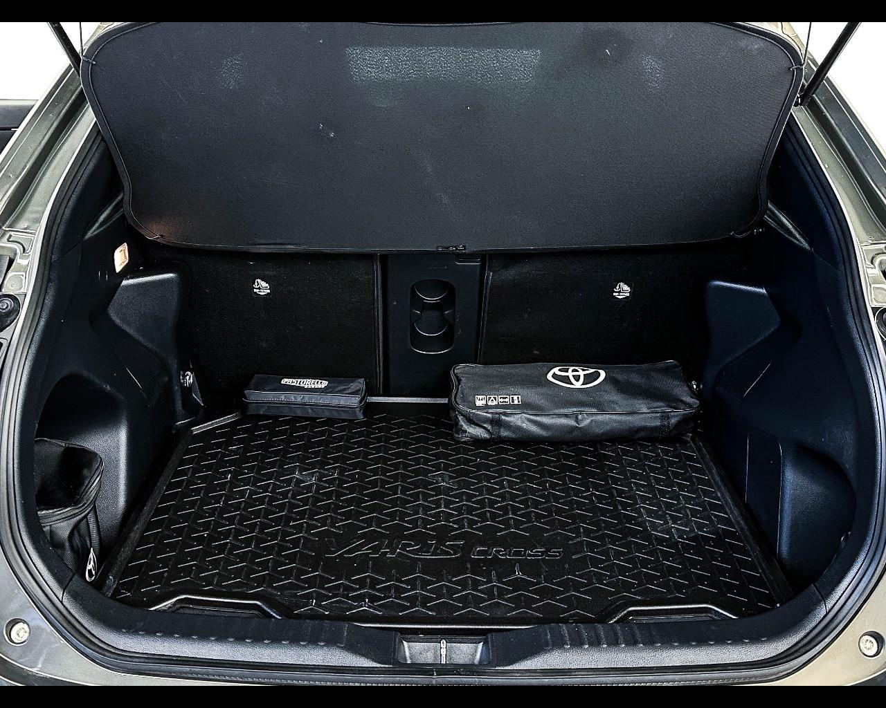 TOYOTA Yaris Cross - Yaris Cross 1.5 Hybrid 5p. E-CVT AWD-i Trend