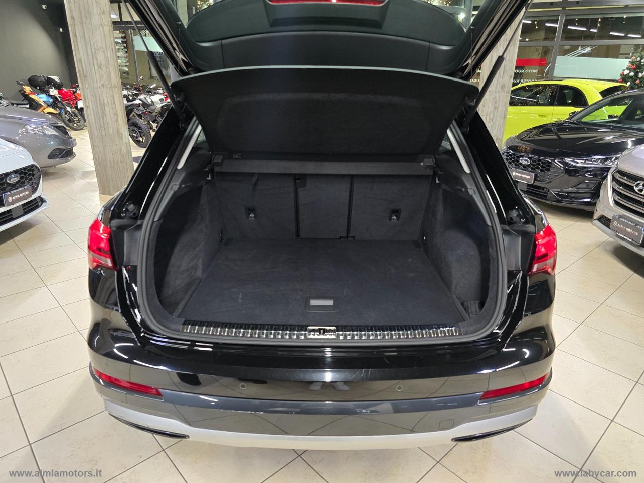 AUDI Q3 35 TDI S tronic