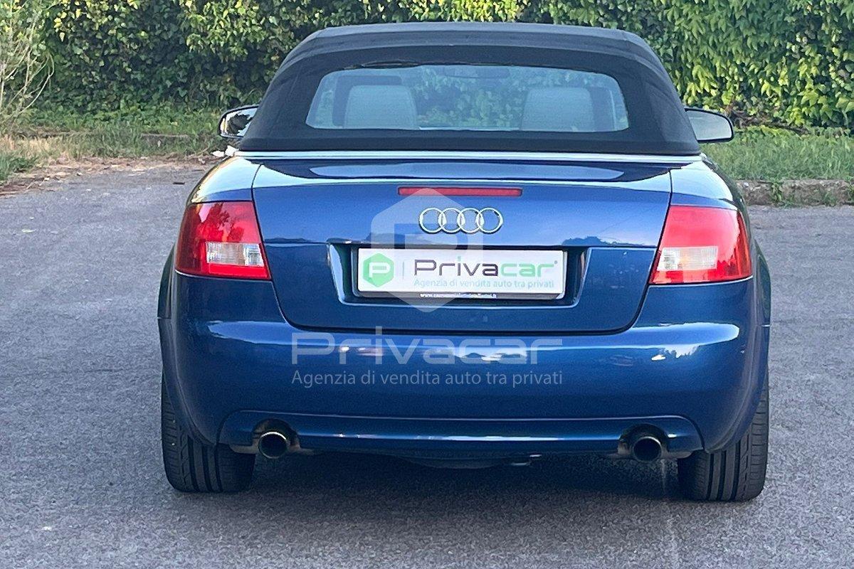 AUDI A4 2.4 V6 30V cat