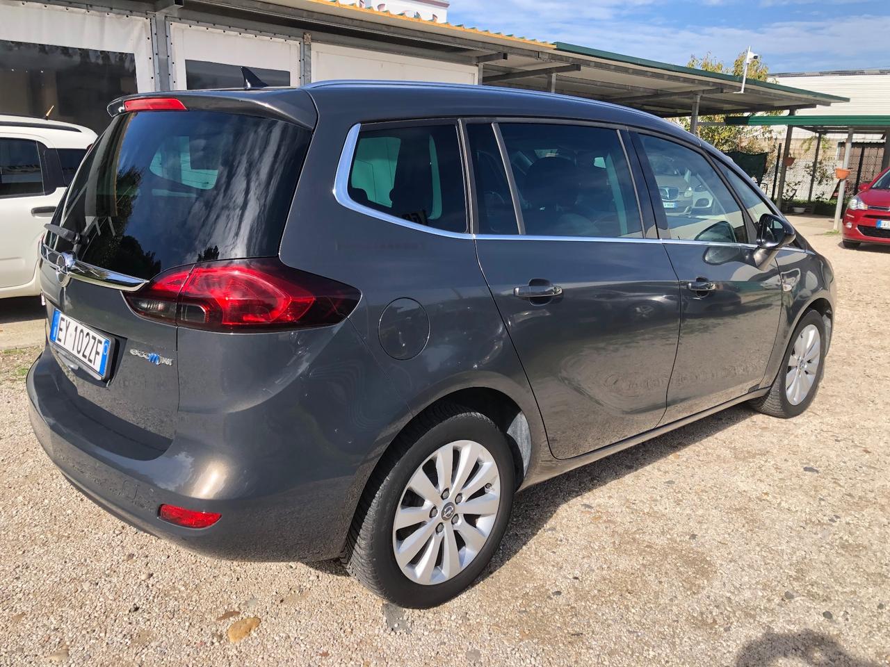 OPEL ZAFIRA TOURER - 7 POSTI - METANO