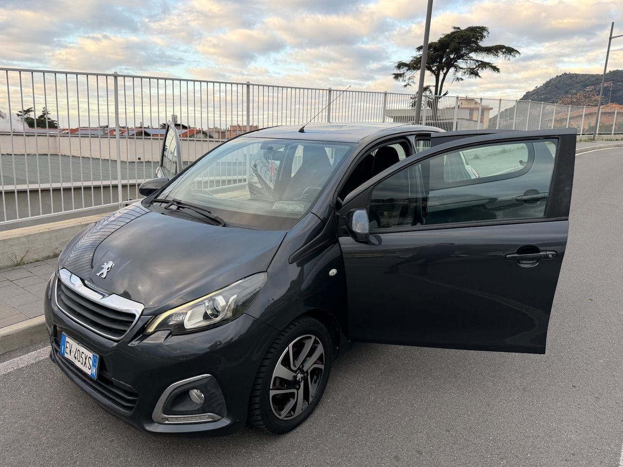 Peugeot 108 VTi 68 5 porte Allure TOP!