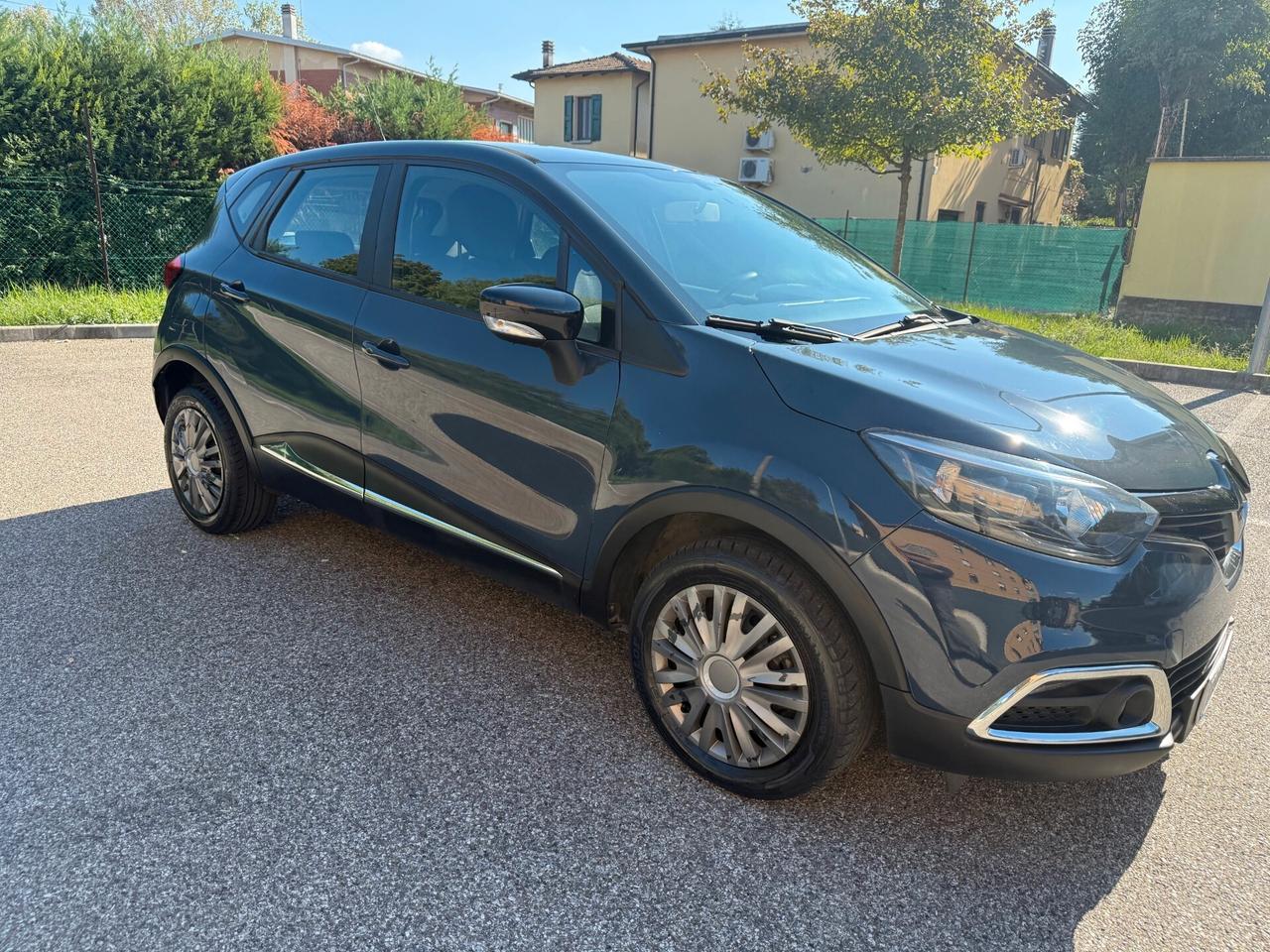 Renault Captur 1.5 dci - AUT. - NEOP. - NAV. - 12 MESI DI GAR. -