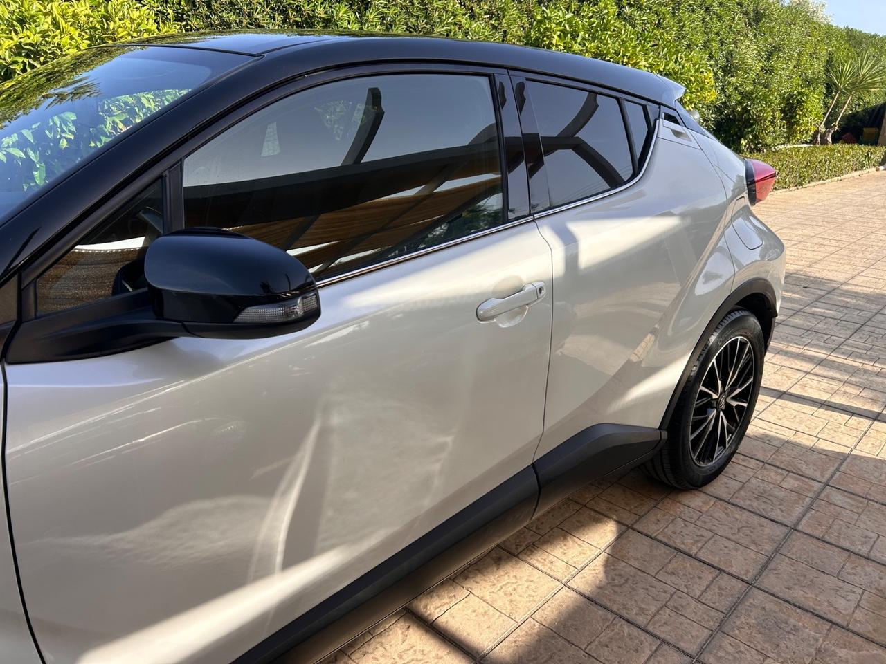 Toyota C-HR 1.8 Hybrid E-CVT Trend