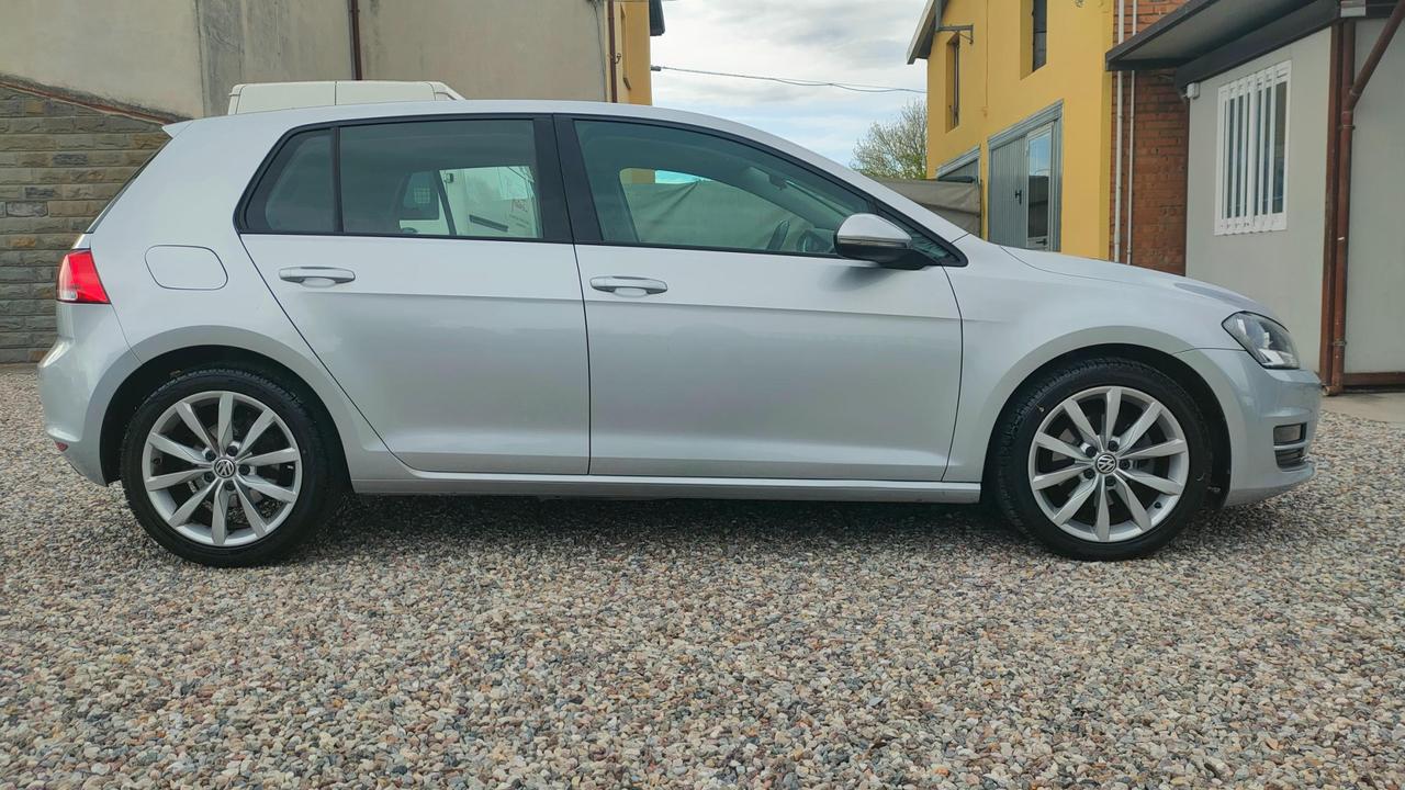 Volkswagen Golf 5 Porte Golf 5p 1.6 tdi Highline Executive (business) 110cv dsg