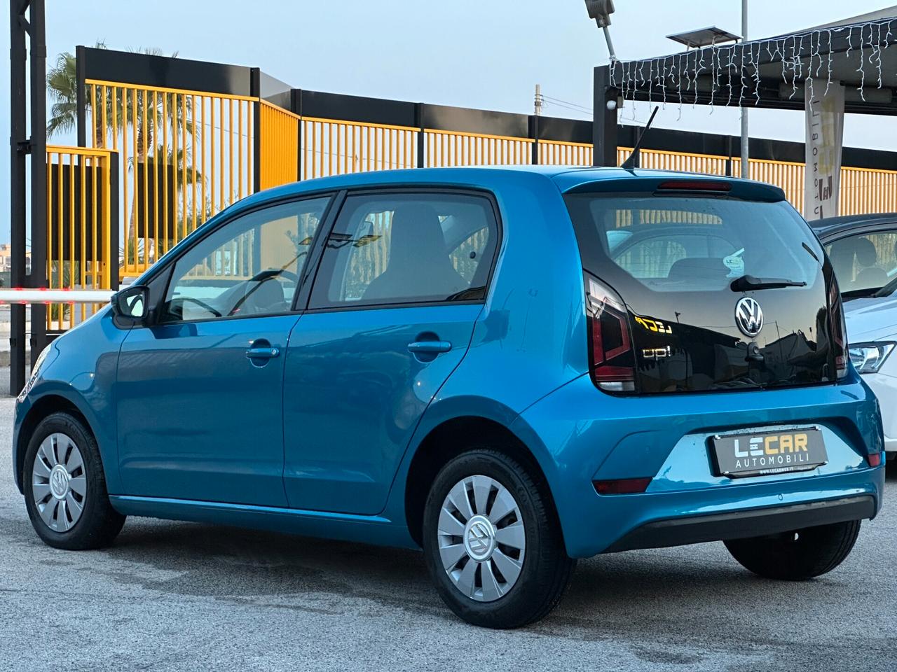 VOLKSWAGEN up! 1.0 5p. move up!