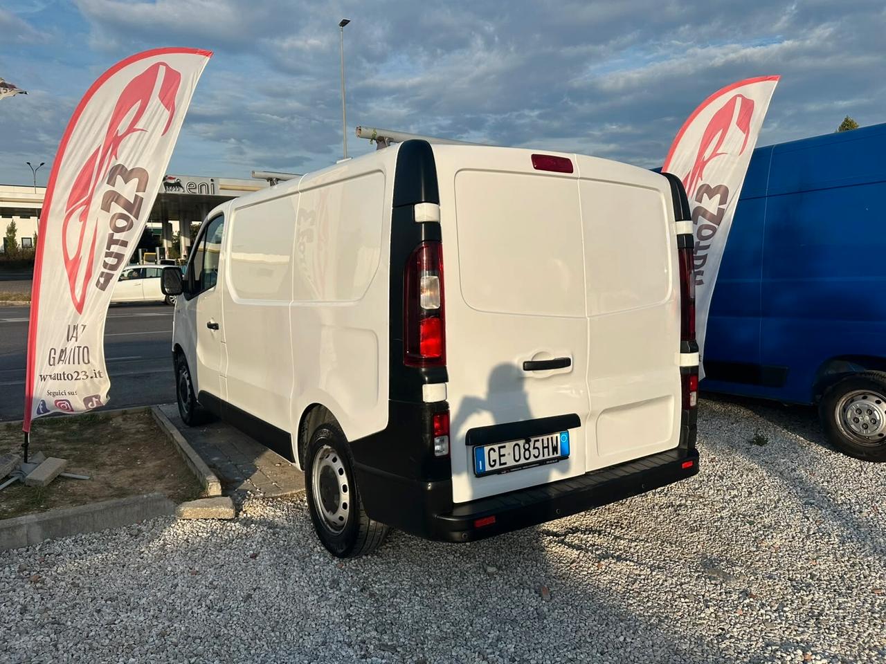 Renault Trafic T27 2.0 dCi 120CV PC-TN