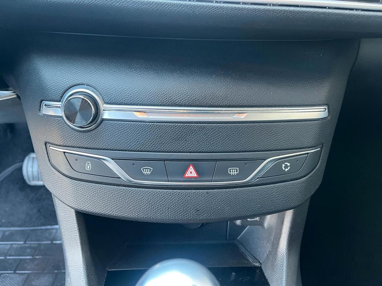 Peugeot 308 2018 SW SW 1.5 bluehdi Business-EURO 6