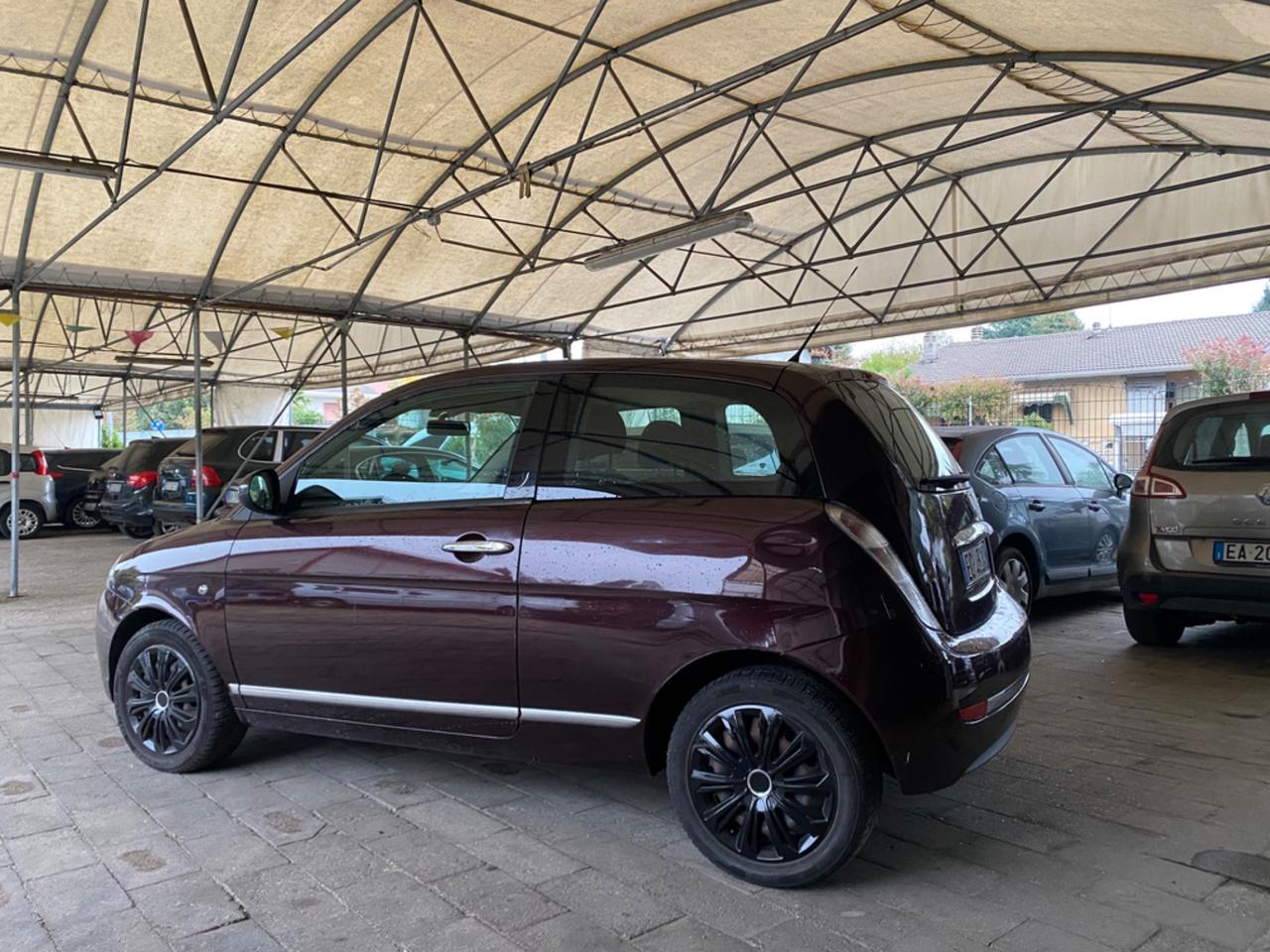 Lancia Ypsilon 1.2 Versus