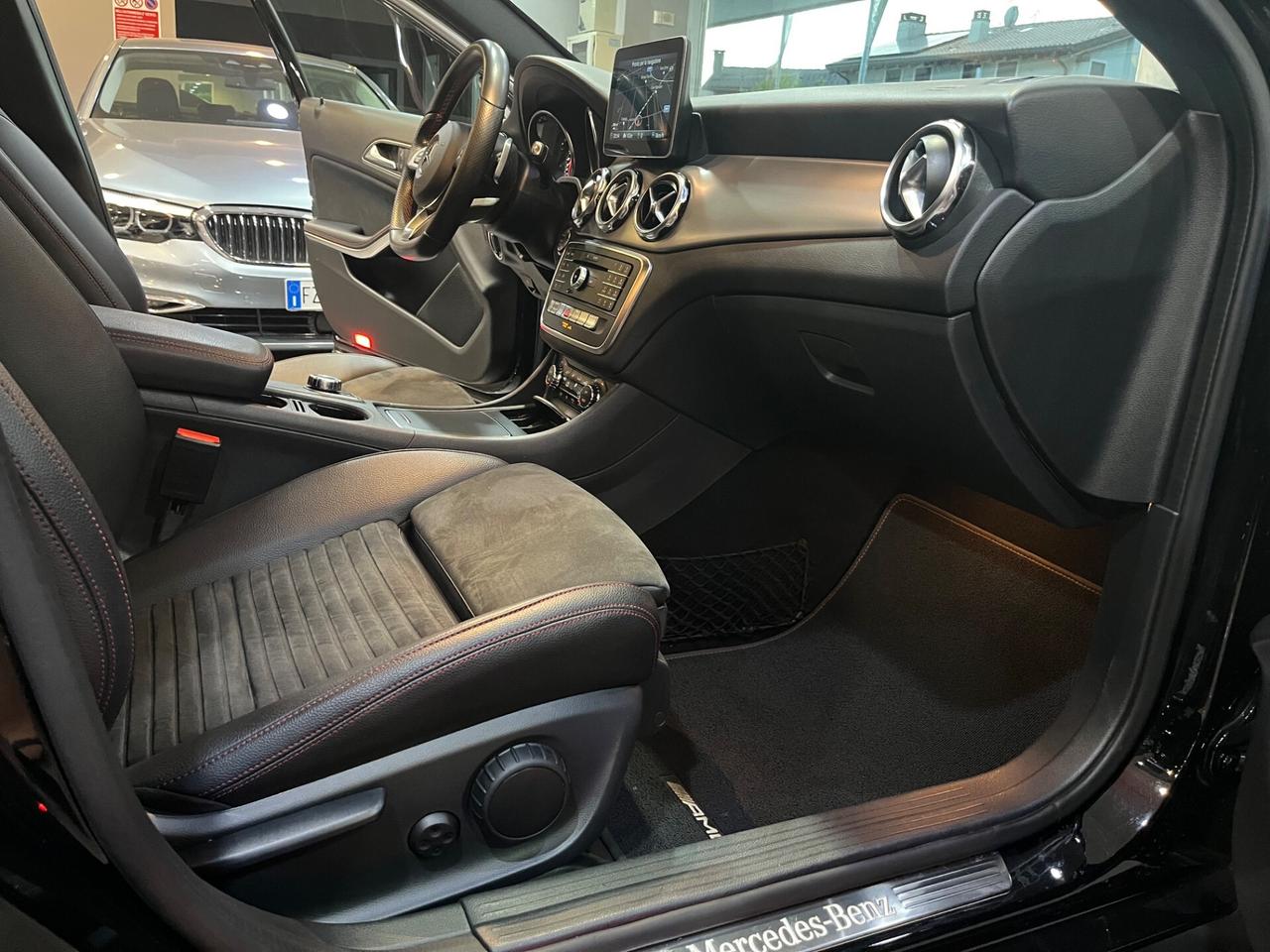 Mercedes-benz GLA 200 GLA-X156 PREMIUM 72.000 KM!!!