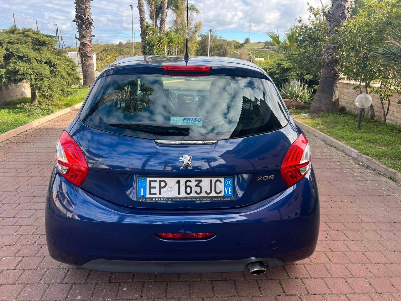 Peugeot 208 1.4 HDi 68 CV 3 porte Allure