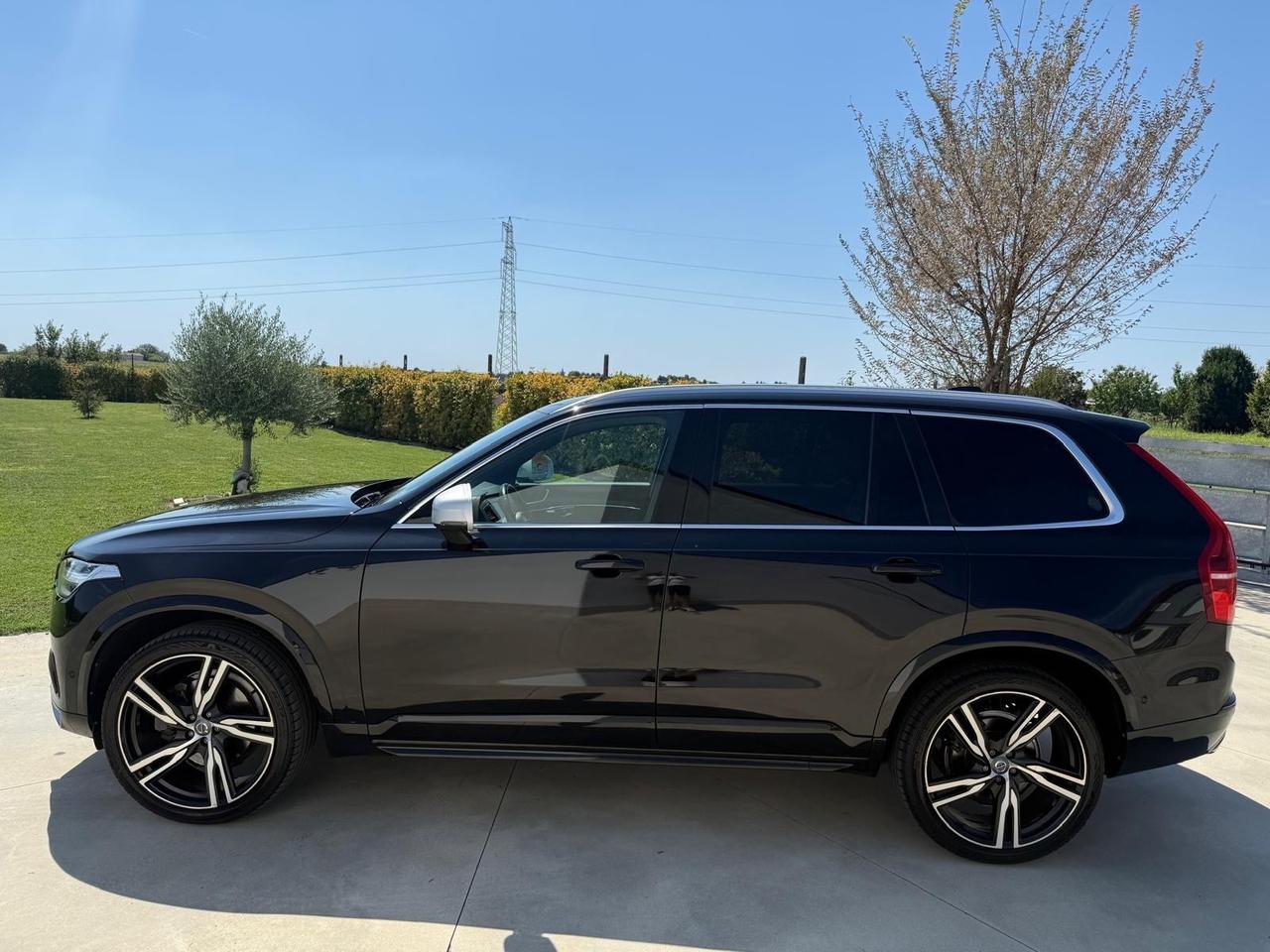 Volvo XC90 D5 AWD R-DESIGN 7 posti