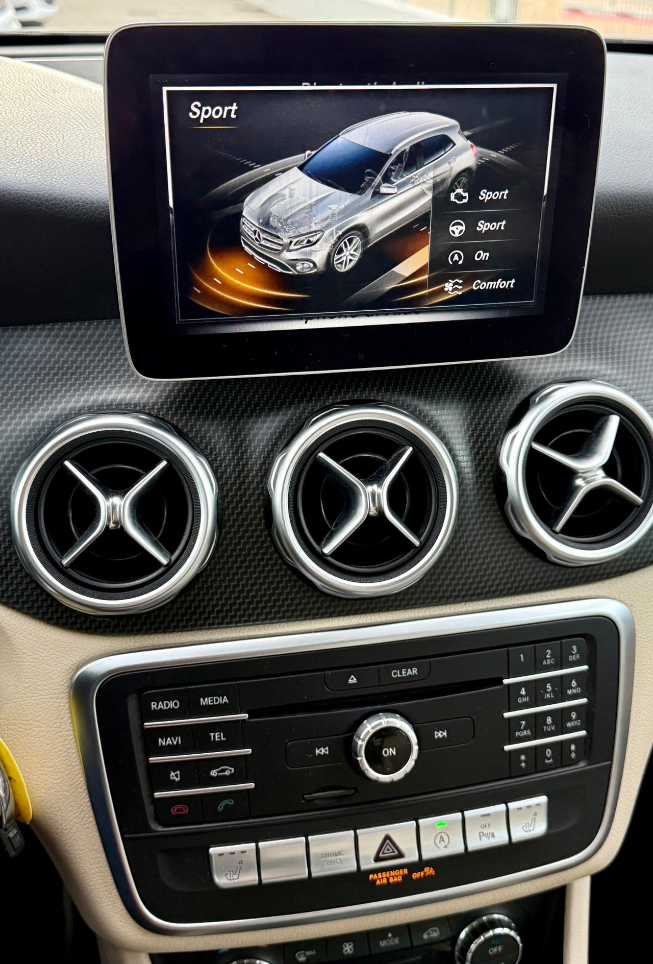 Mercedes-benz GLA 180 180d Automatic Premium