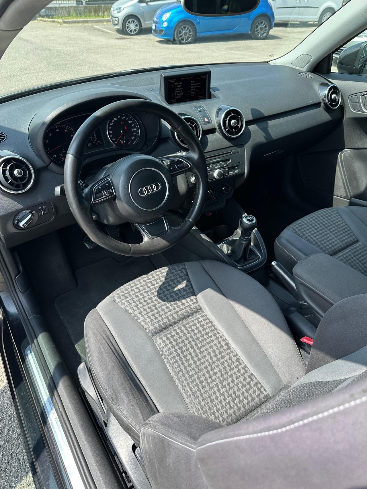 Audi A1 1.2 TFSI Ambition - 2012