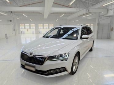 SKODA SUPERB WAGON 1.4 TSI PLUG-IN HYBRYD EXECUTIVE DSG