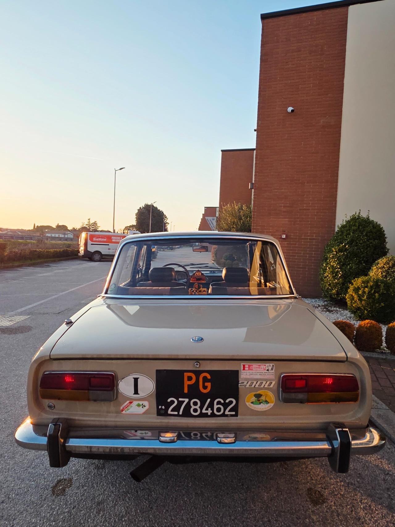 Alfa Romeo 2000 berlina