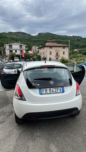 Lancia Ypsilon 1.2 69 CV 5 porte Elefantino