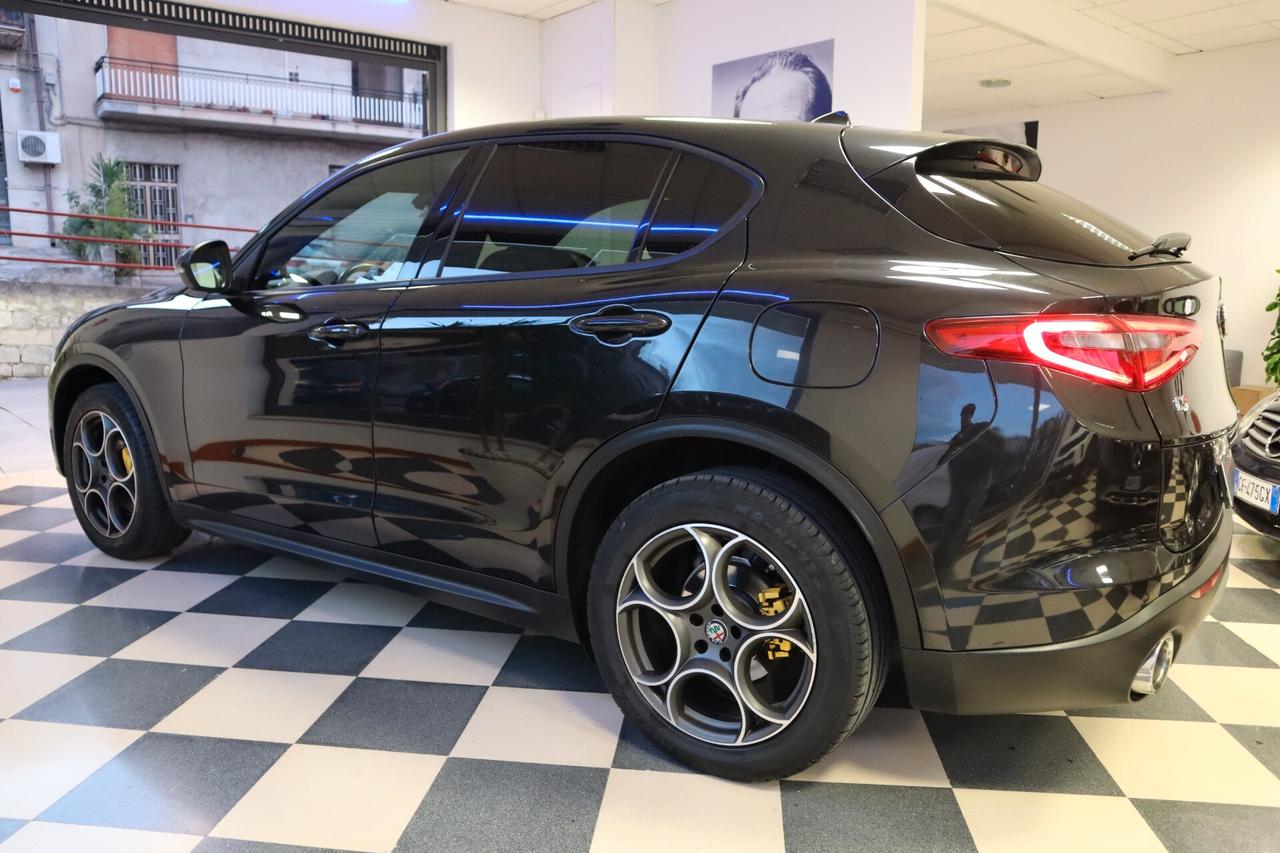 Alfa Romeo Stelvio 2.2 Turbodiesel 210 CV AT8 Q4 Super