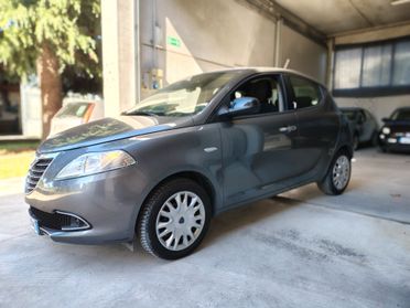 Lancia Ypsilon PLATINUM – Condizioni Eccellenti
