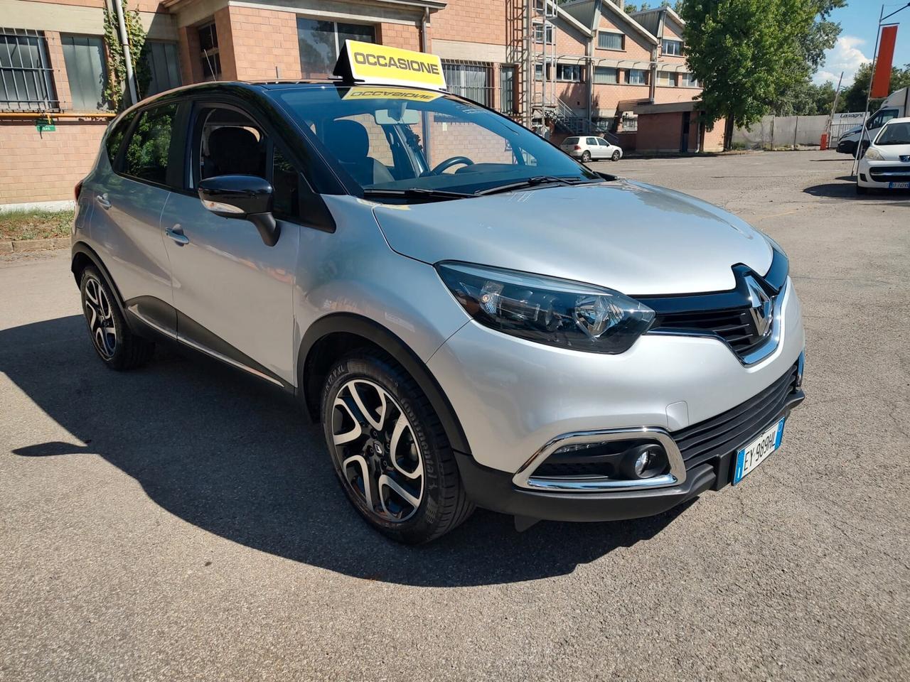 Renault Captur 0.9 TCe 12V 90 CV Start&Stop Live, VEICOLO EURO 5B, OK NEOPATENTATI, GARANZIA L.12 MESI